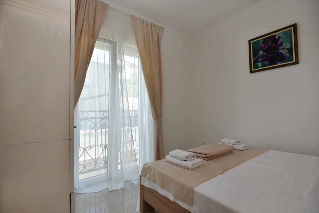 Villa Julia Baošići Exteriör bild